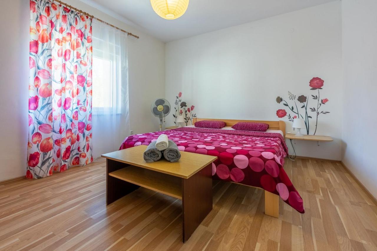 Apartments Ratko 자드라보노 외부 사진